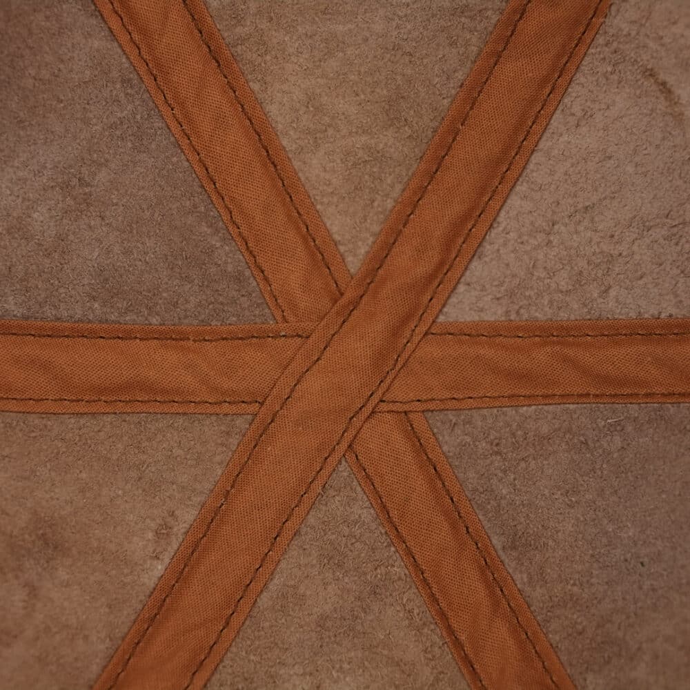 Cap internal detail