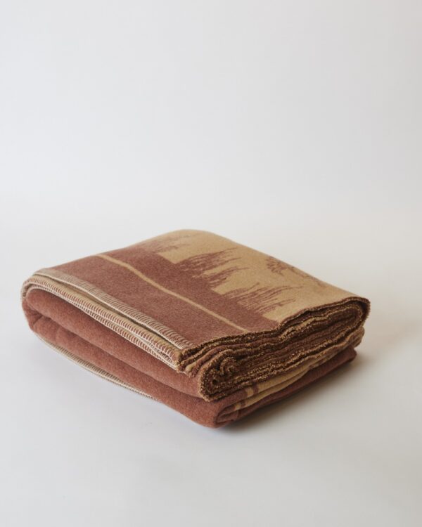 One Ear Brand x Alberton Japan Duck Blanket - Red