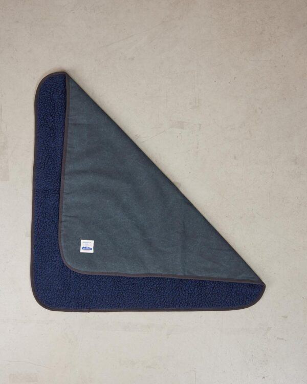 Alberton Japan Boa Fleece Blanket - Navy