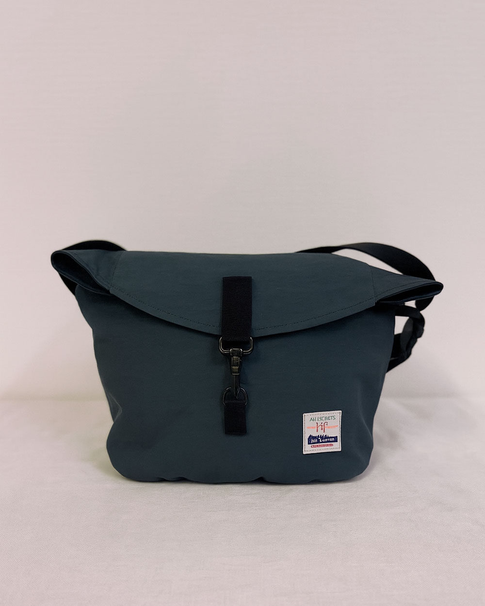 Alberton Japan Army Duck Shoulder Bag