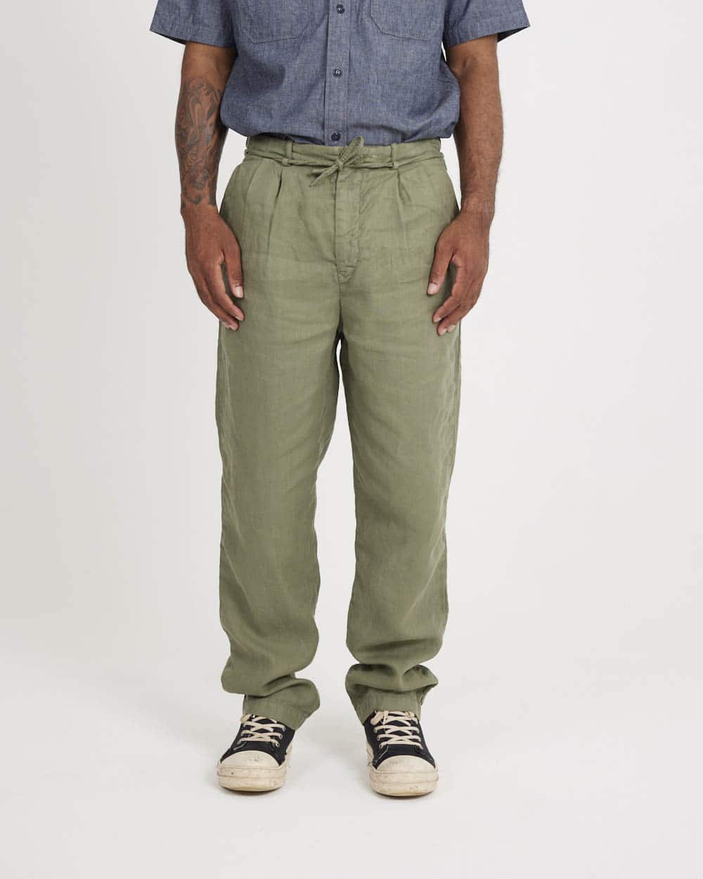 Seuvas Linen Tapered 2-Tuck Pants