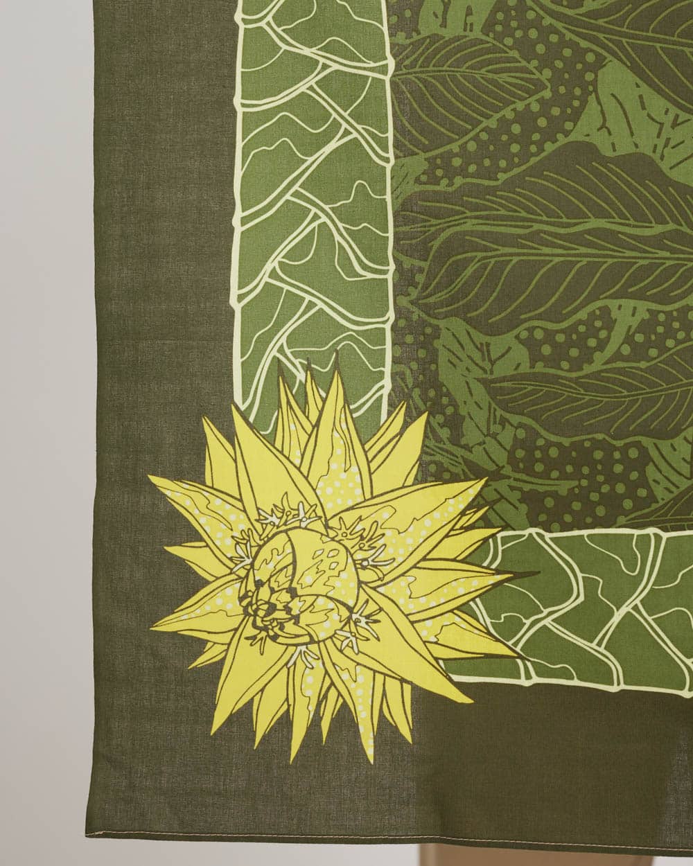One Ear Brand Musella Lasiocarpa Bandanna - Jungle Camo